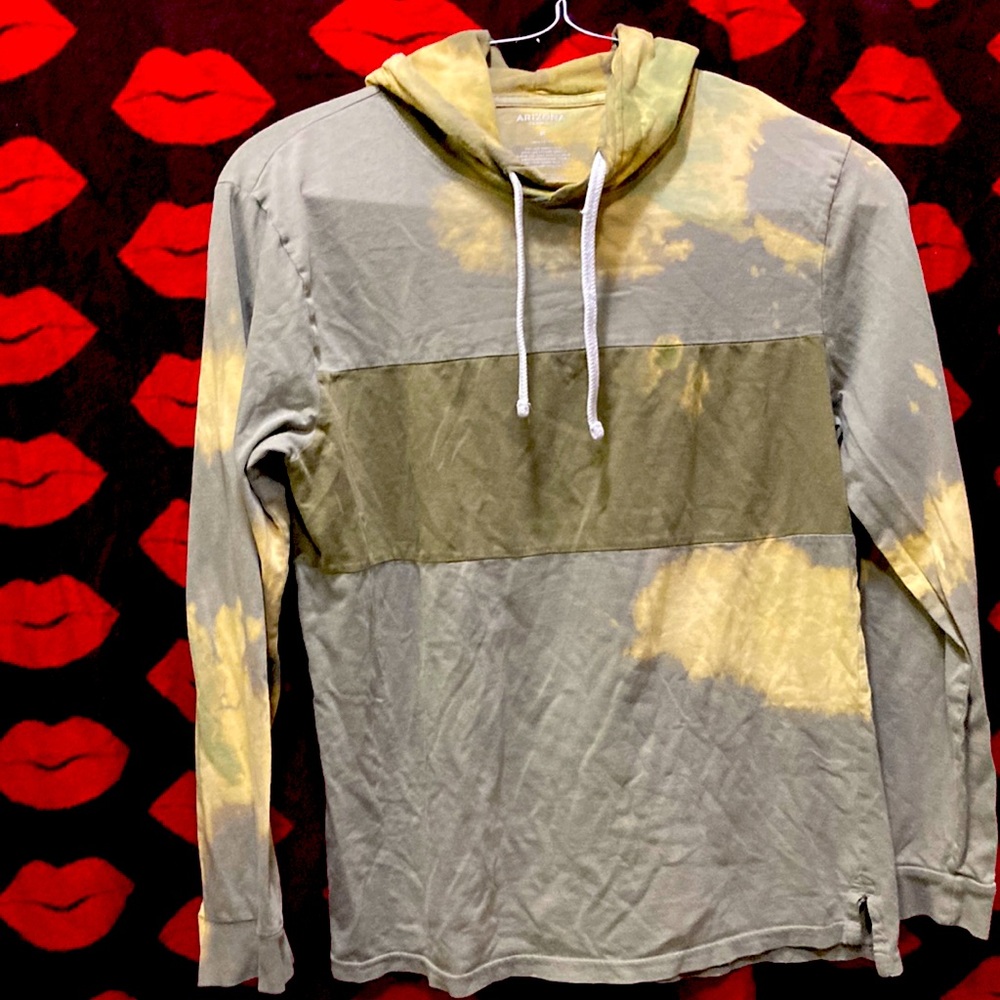 Arizona Jean Co. sweatshirt,